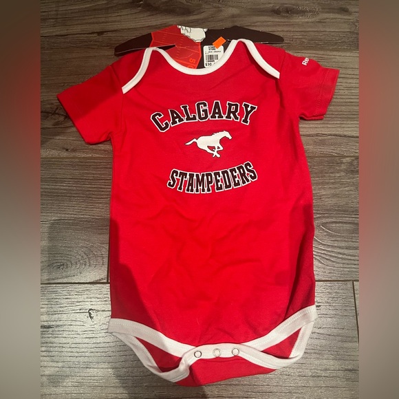 Calgary Stampeders onesies - Picture 2 of 2